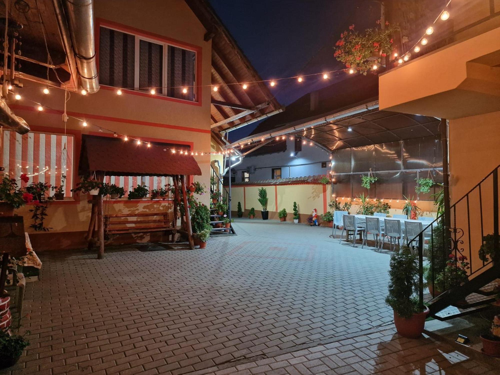Casa Cosmin Cincu Hotel Buitenkant foto